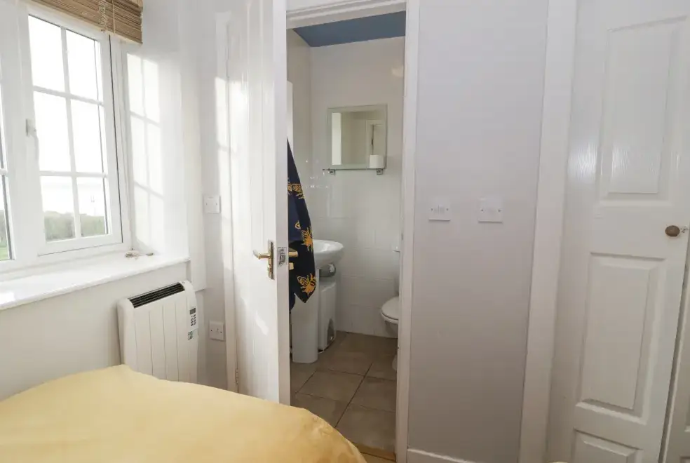 Ensuite bathroom at Hen Felin Isaf