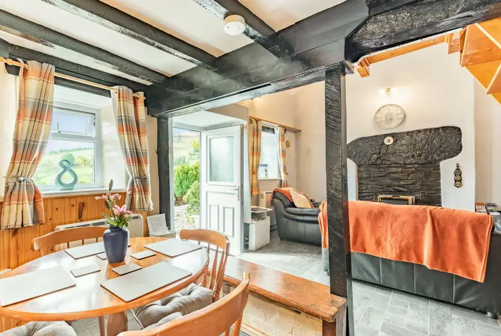 Kitchen/diner at Henrhiw Bach