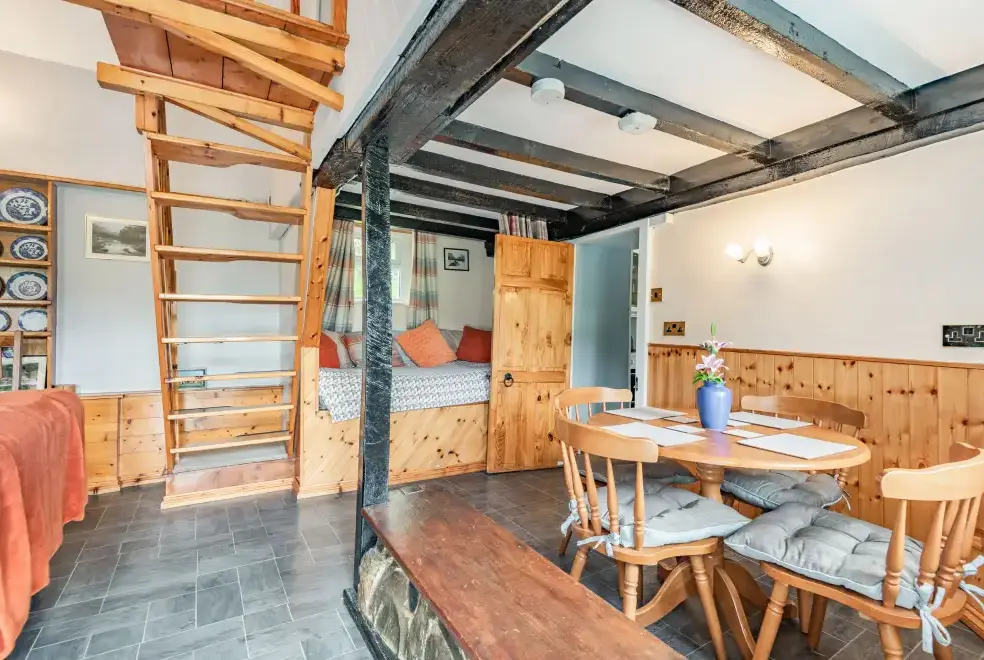 Kitchen/diner at Henrhiw Bach