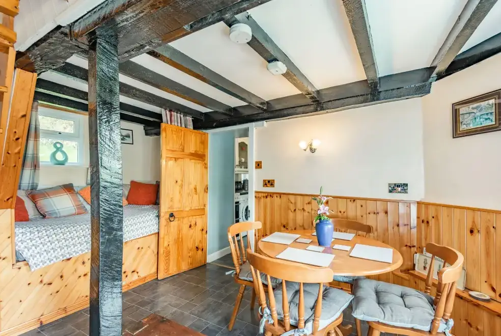 Kitchen/diner at Henrhiw Bach