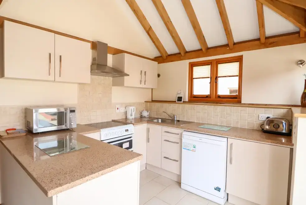 Kitchen/diner at Hideways Barn Conversion, East Anglia