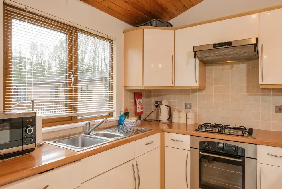 Kitchen/diner at High Tide