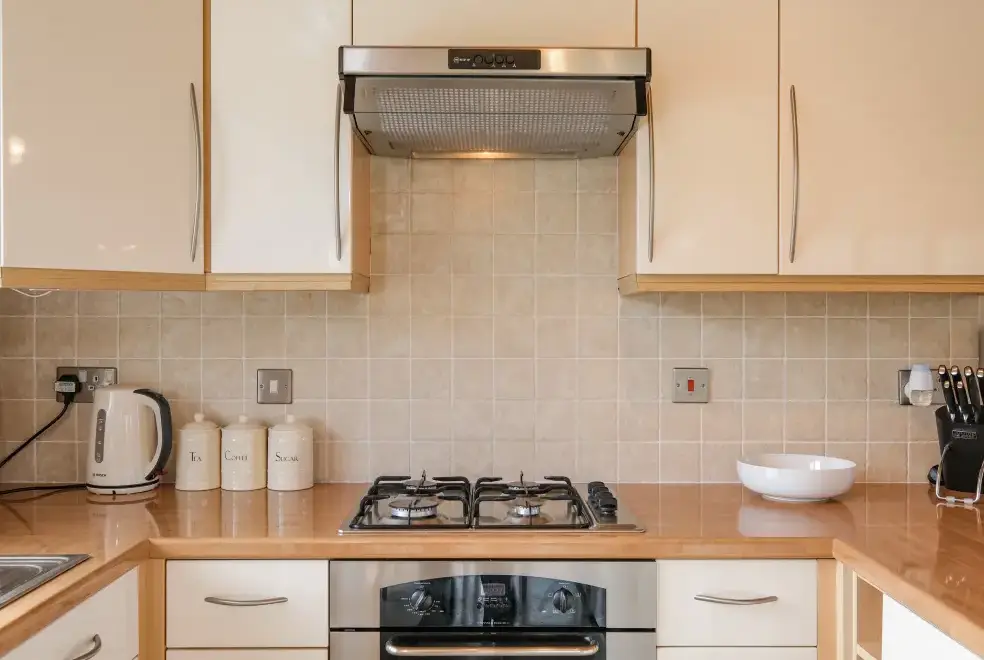 Kitchen/diner at High Tide