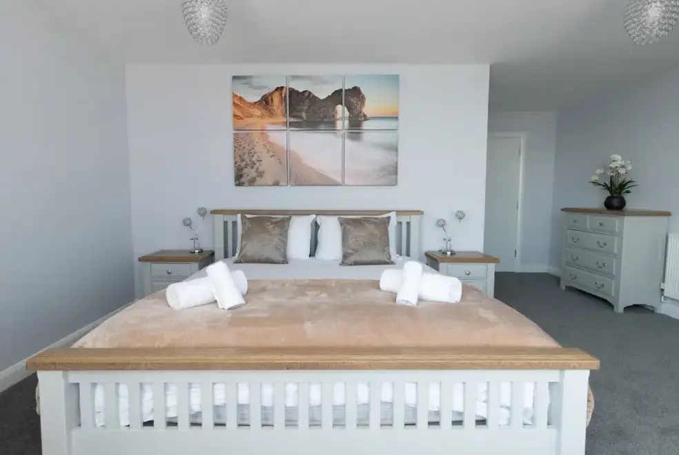 Bedroom at High Tide