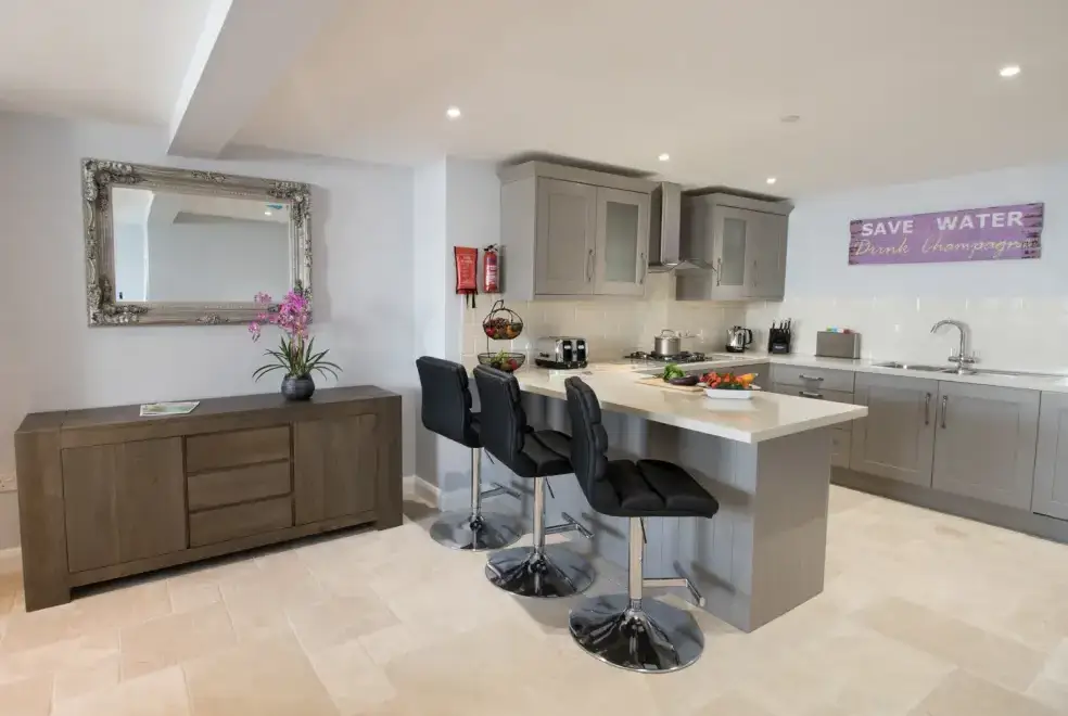 Kitchen/diner at High Tide