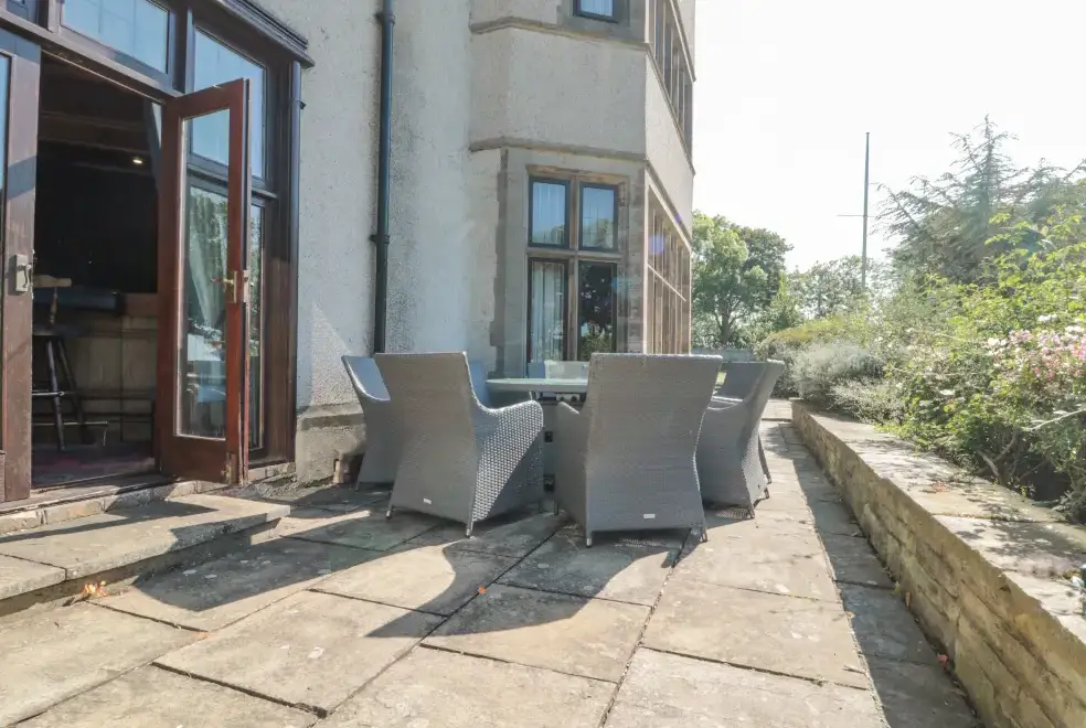 Patio area at Highcliffe Manor