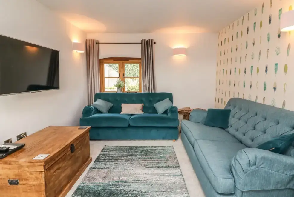 Lounge at Higher Forda