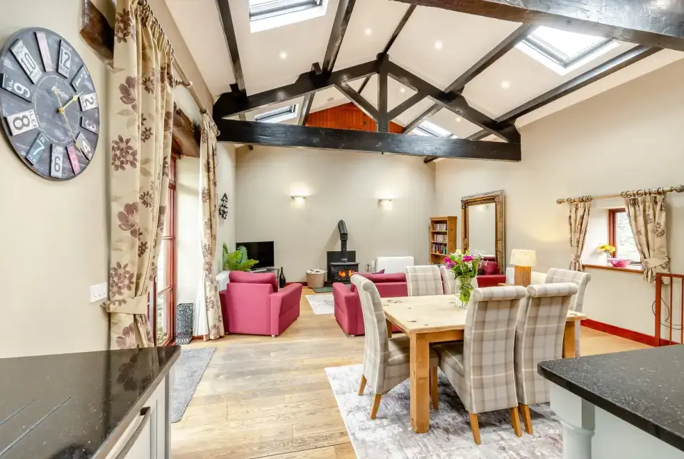 Open plan living area at Hill Side Barn