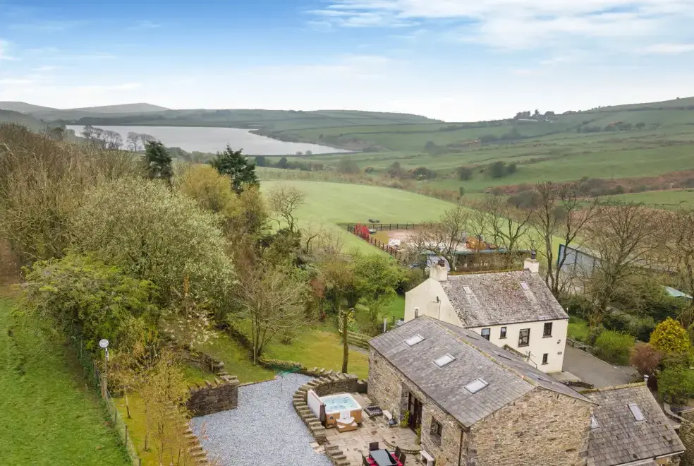 Countryside views at Hill Side Barn