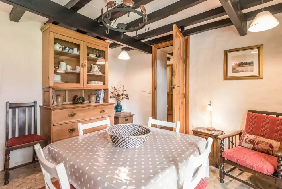 Dining room at Hillgate House