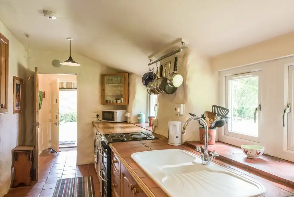 Farmhouse style kitchen at Hillgate House