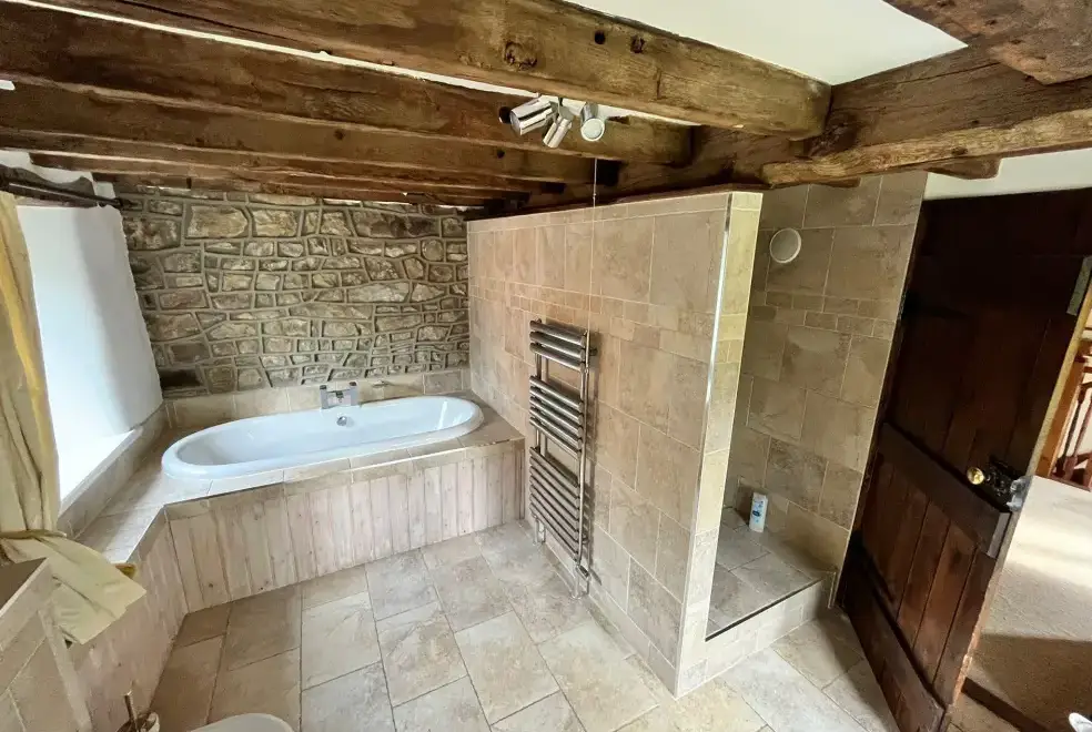 Family bathroom at Hillside Croft