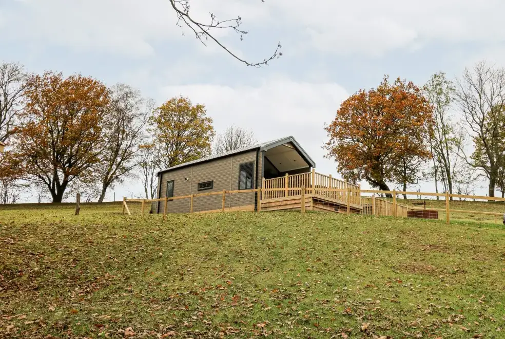 Hillside Lodge, from the outside