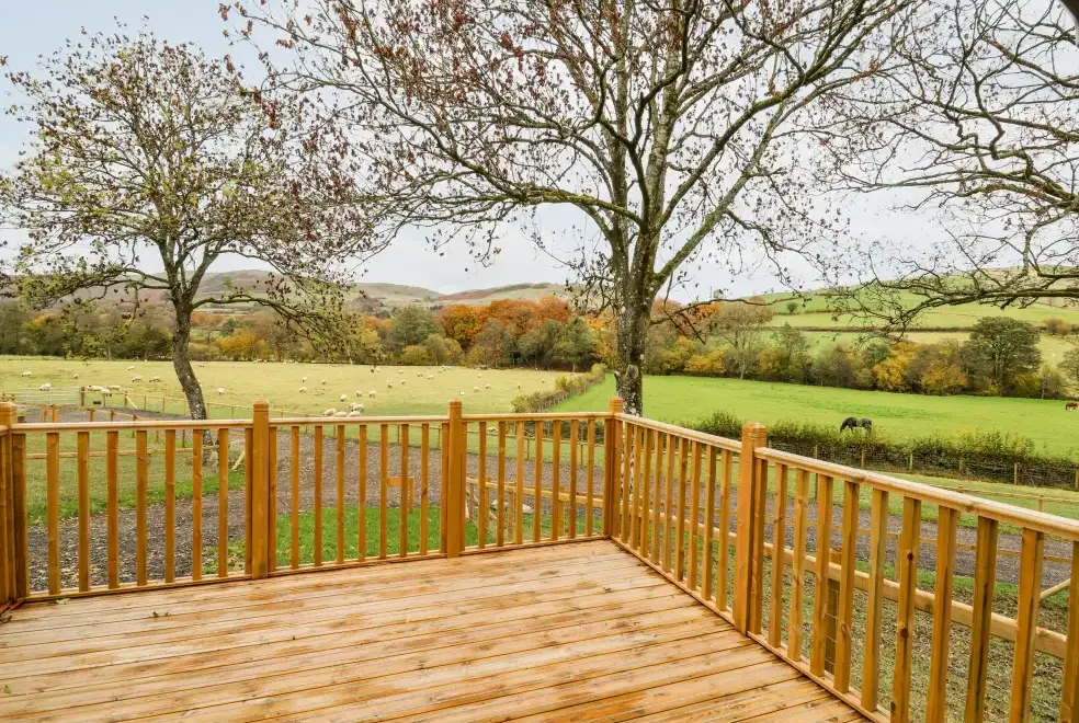 Decked area at Hillside Lodge