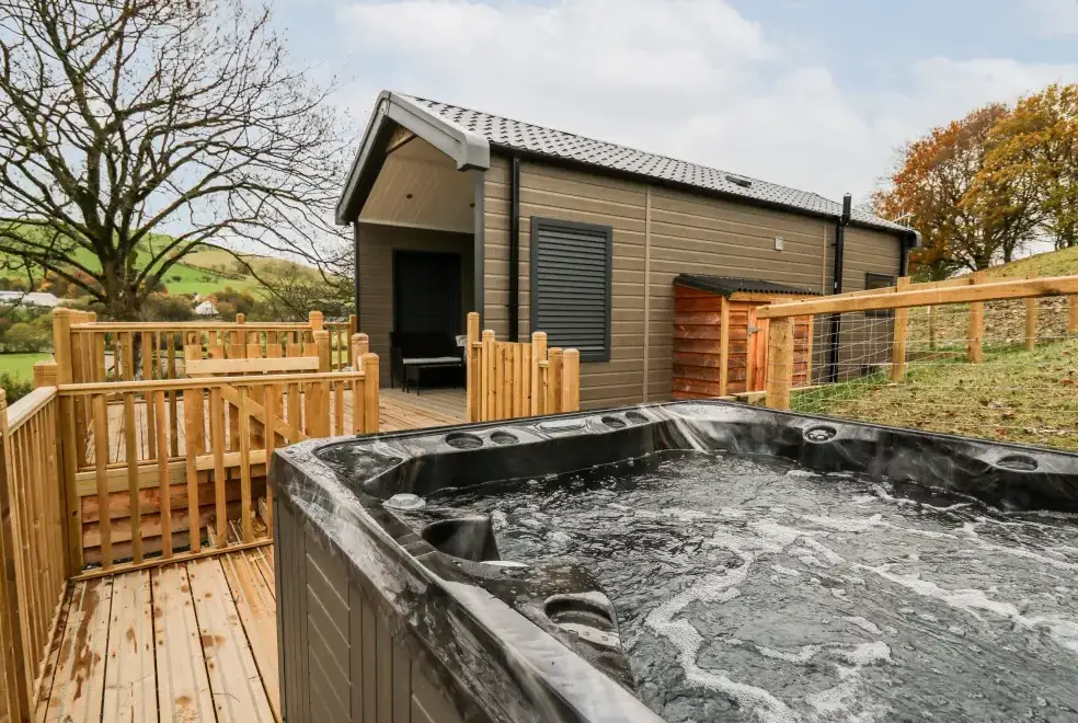 Private Hot Tub at Hillside Lodge