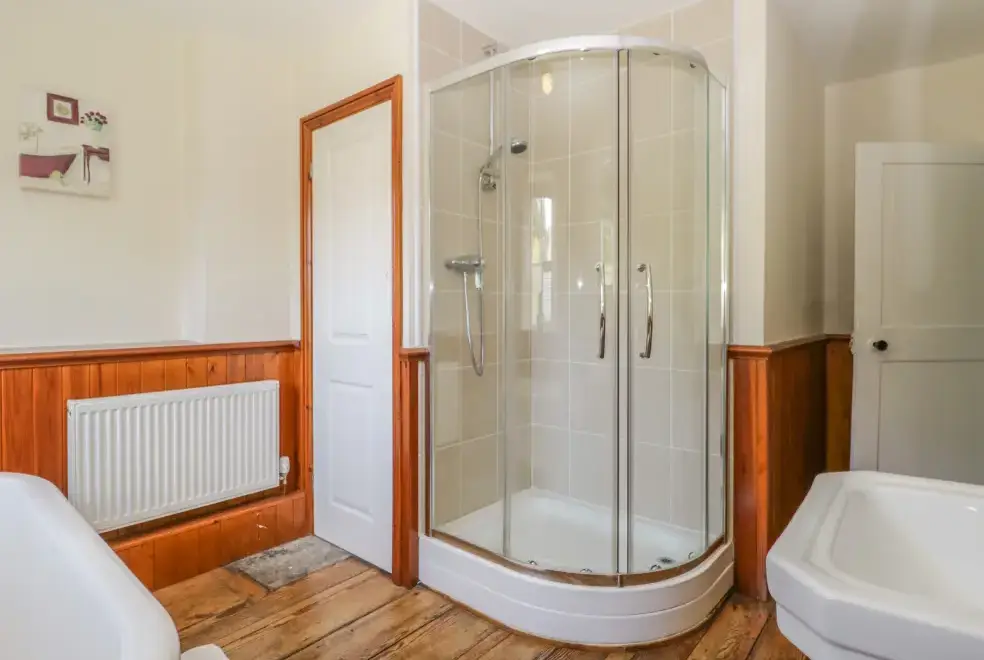 Shower room at Hillside Pet-Friendly Cottage for 7