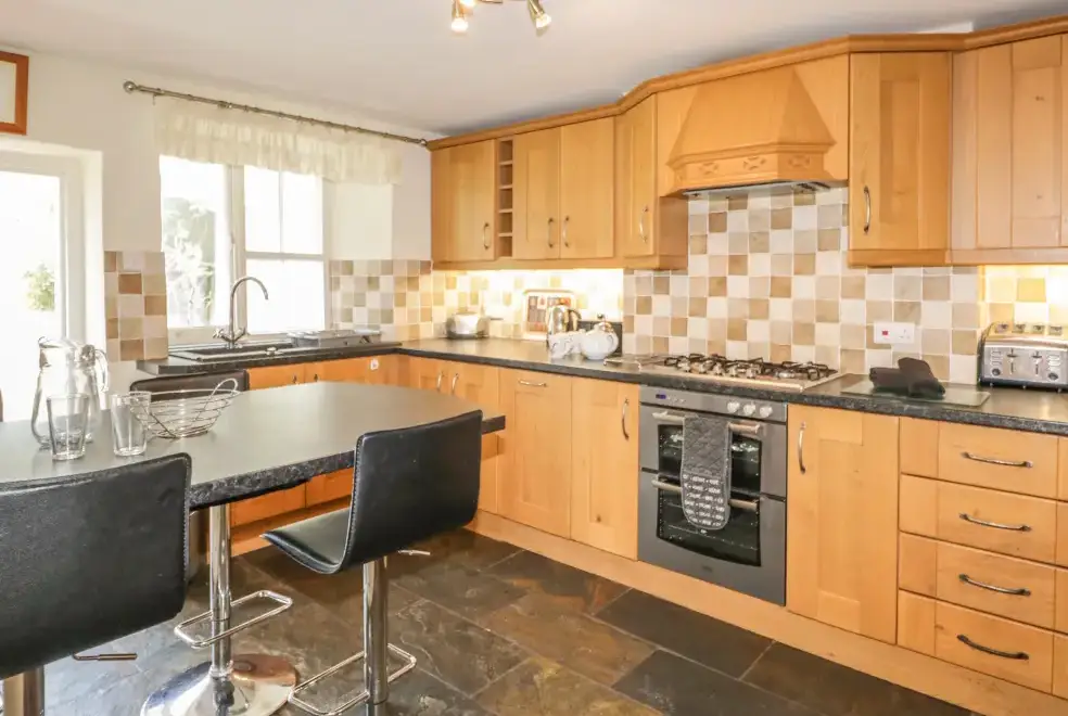 Kitchen/diner at Hillside Pet-Friendly Cottage for 7