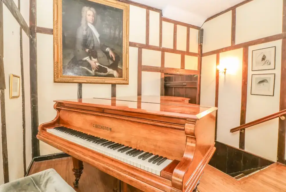 Drawing room at Hoath House