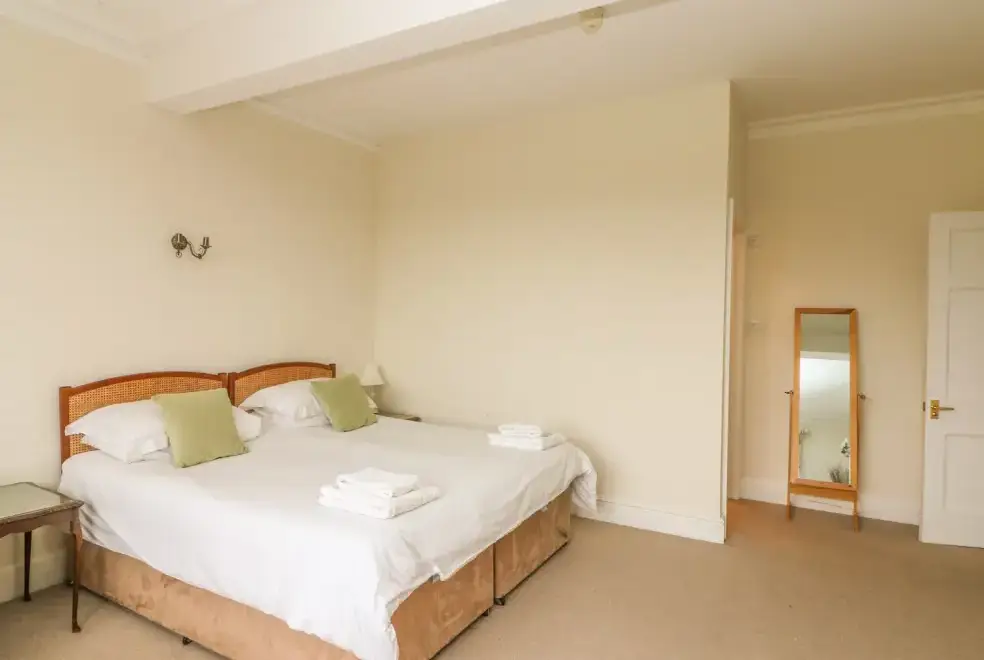 Bedroom at Hoath House