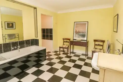 Family bathroom at Hoath House, Kent