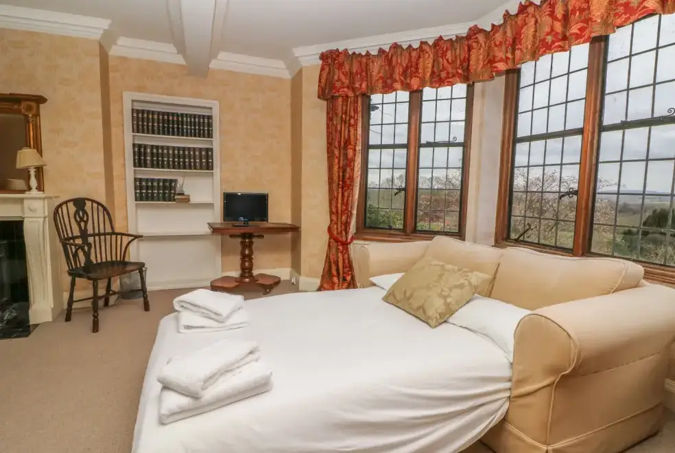 Bedroom at Hoath House