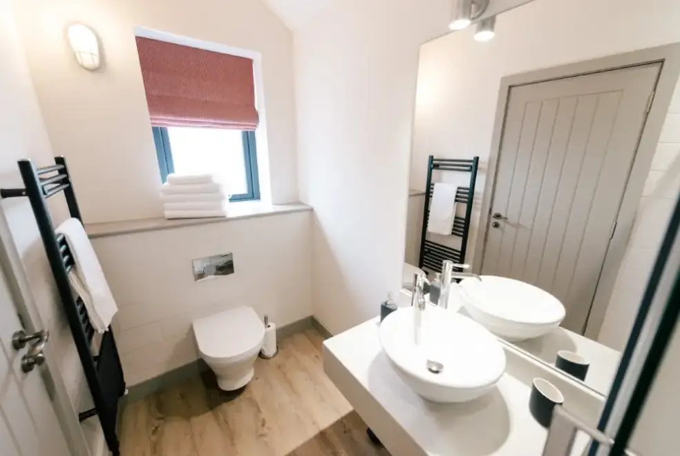 Shower room at Hollies Barn