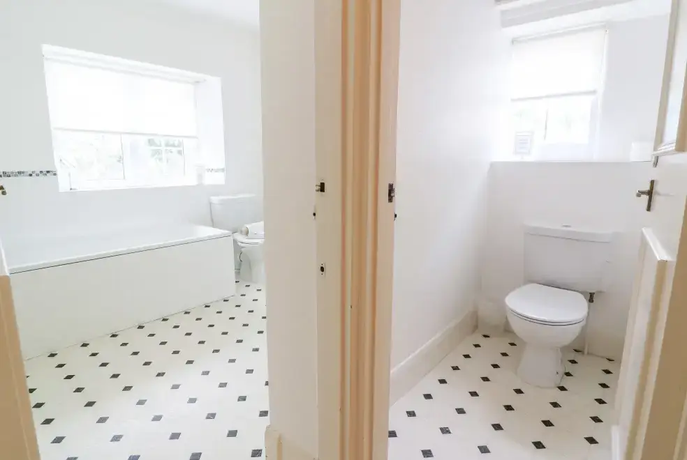 Family bathroom at Home Farm