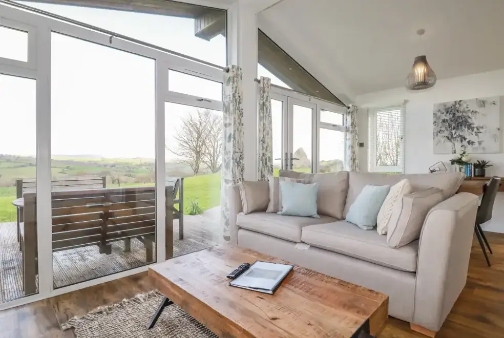 Open plan living area at Horizon View Lodge