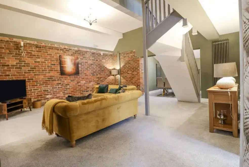 Lounge at Hunters Lodge at Wildersley Farm