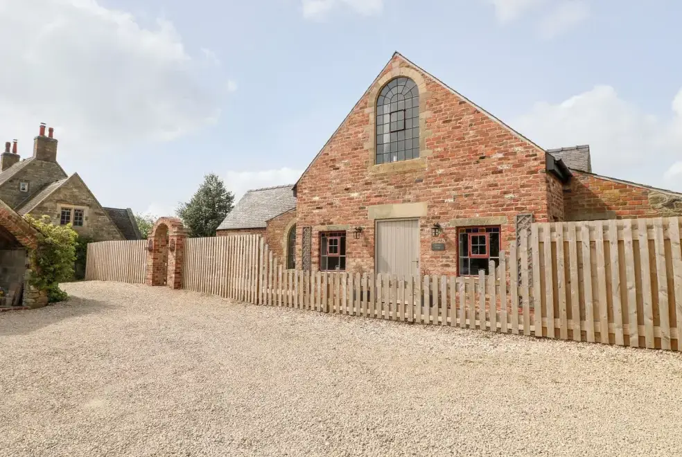 Hunters Lodge at Wildersley Farm, from the outside