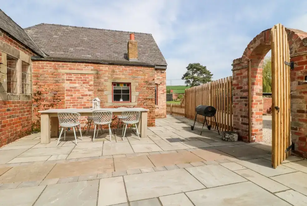 Patio area at Hunters Lodge at Wildersley Farm
