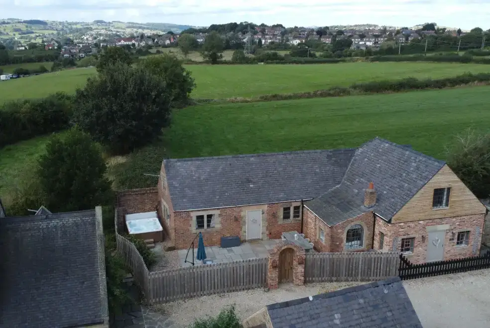 Hunters Lodge at Wildersley Farm, from the outside