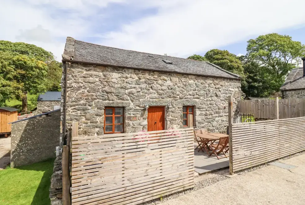 Decked area at Isallt