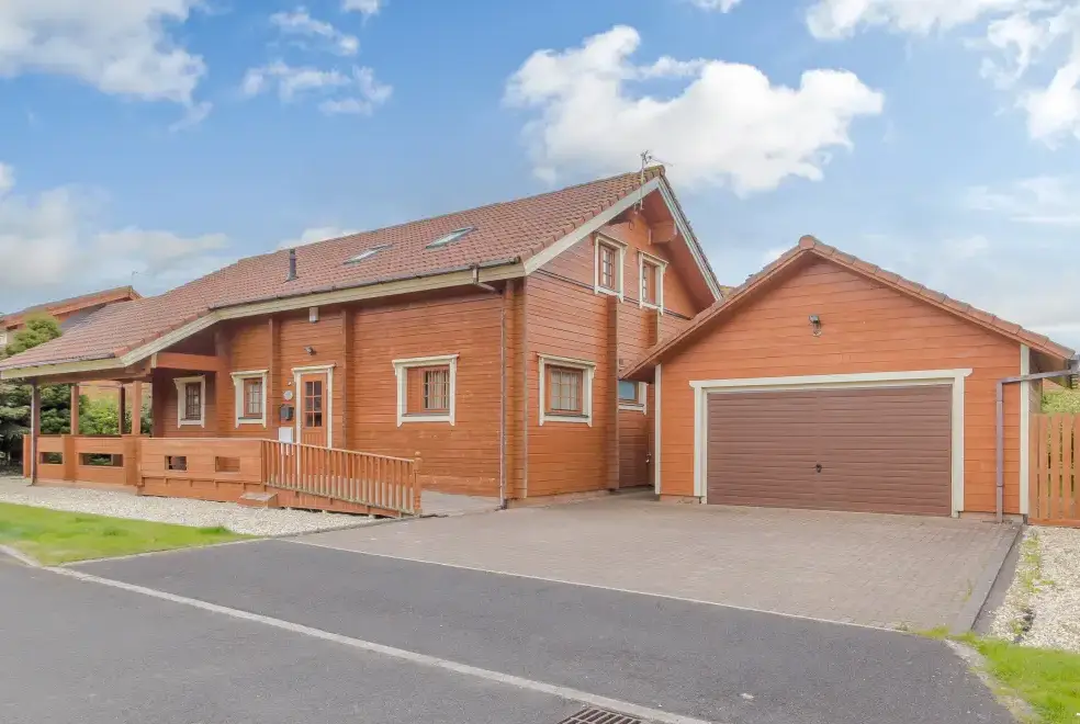 Surrounding area near Jamaal Lodge