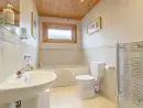 Family bathroom at Jamaal Lodge - thumbnail photo