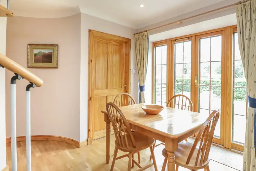 Dining room at Kamba Cottage