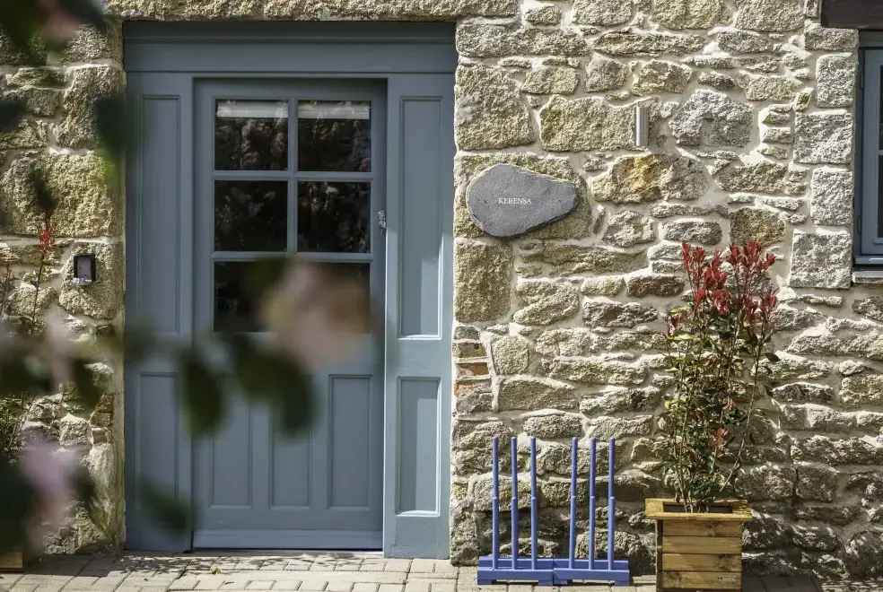 Kerensa, from the outside