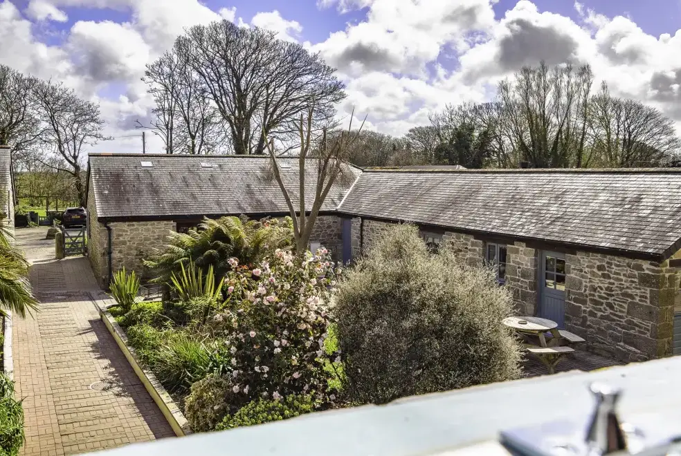 Kerensa, from the outside