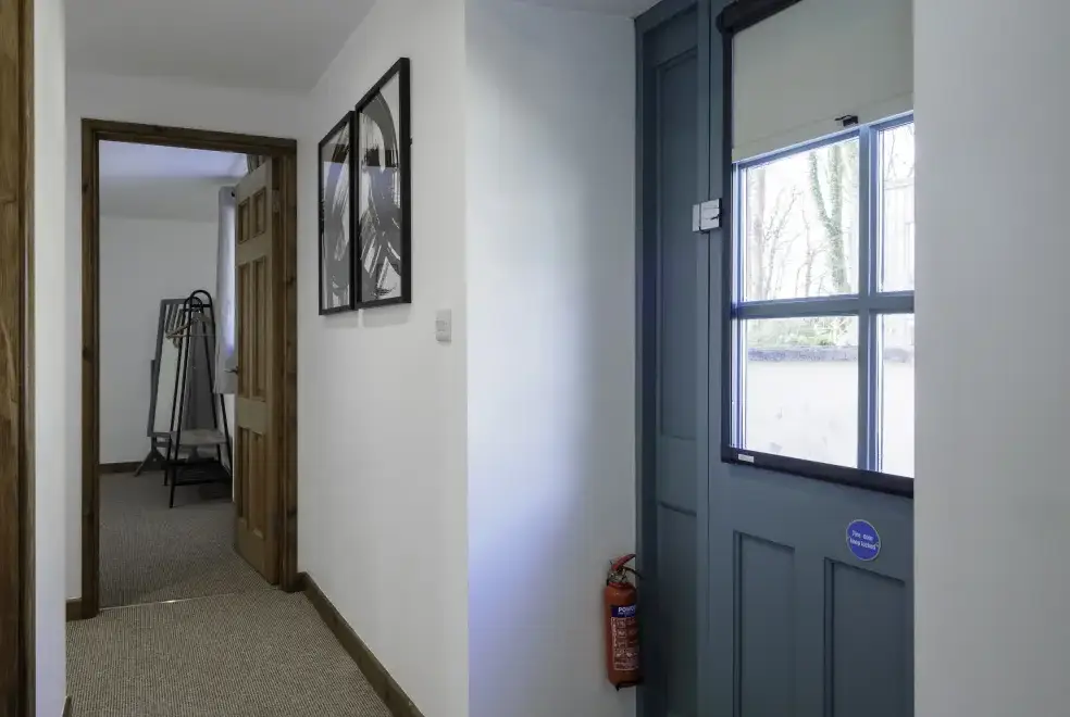 Kerensa, from the outside