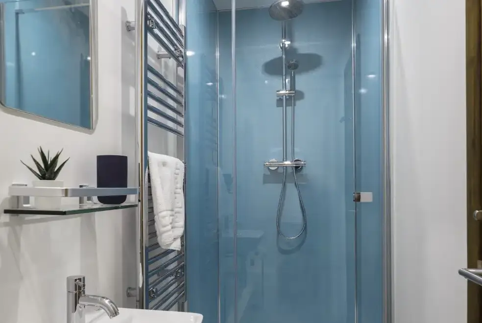 Shower room at Kerensa