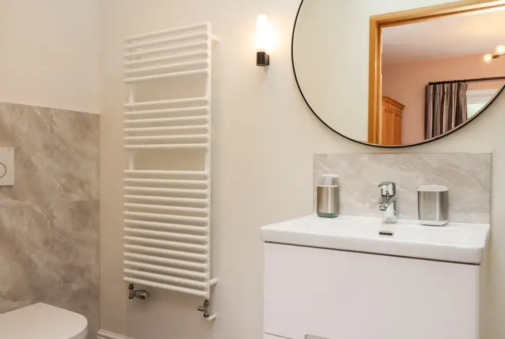 Ensuite bathroom at Knowle House