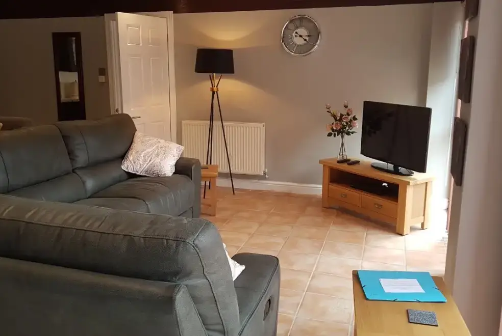 Lounge at Koi Keep at Wallrudding Farm