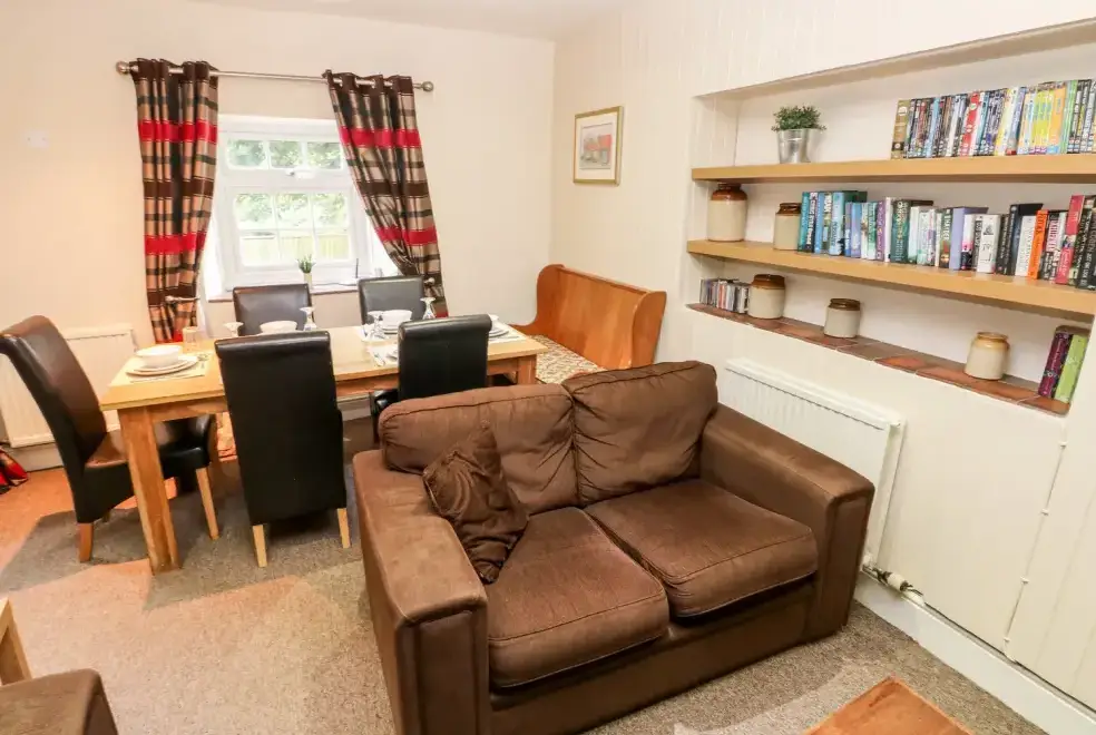 Dining room at Lake Cottage