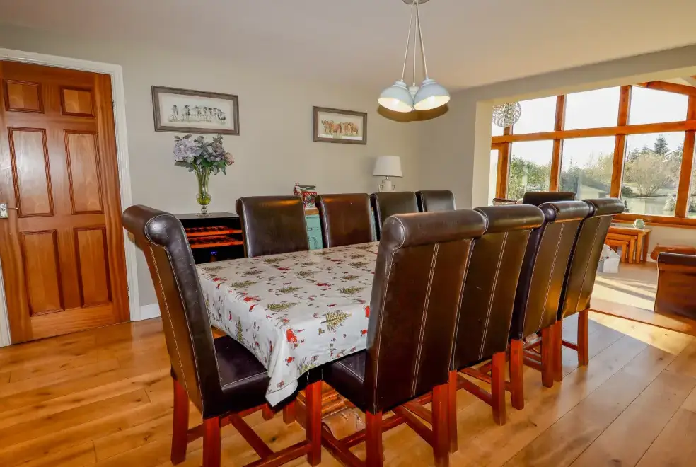 Dining room at Lake View House