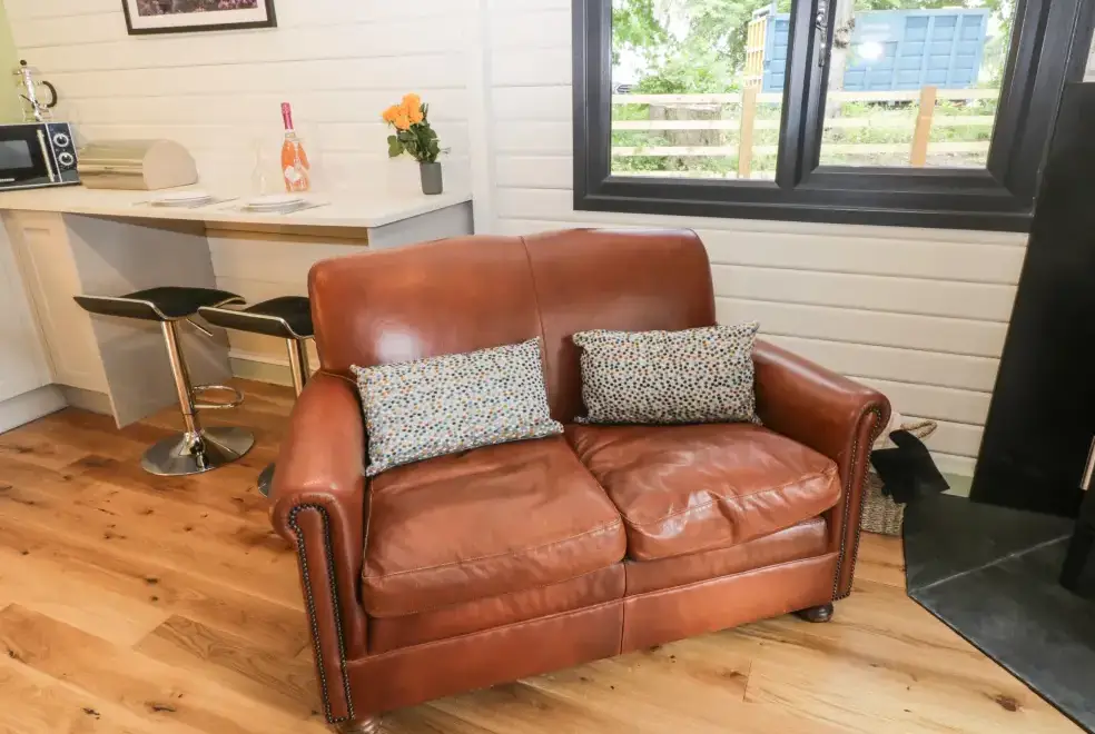 Lounge at Lake View Lodge