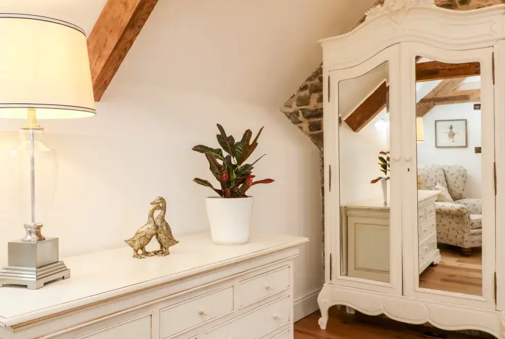 Luxurious interior at Lake View