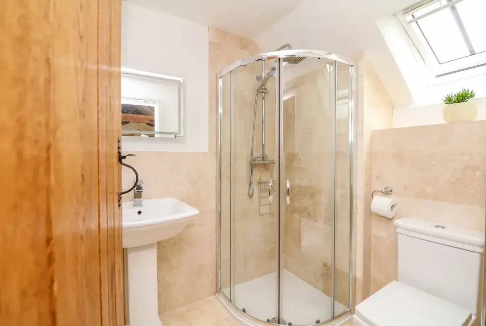 Shower room at Lake View