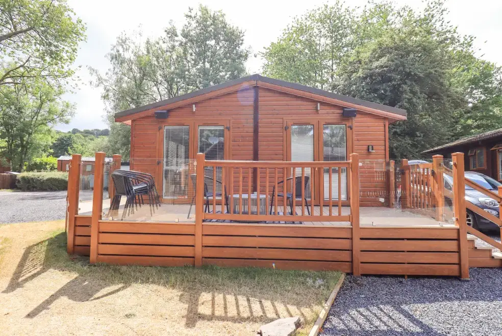 Lakes Lodge, from the outside