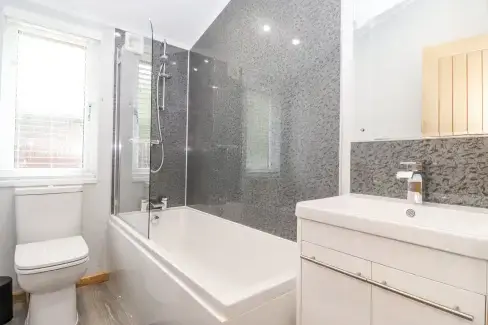 Family bathroom at Lakes Lodge, Cumbria