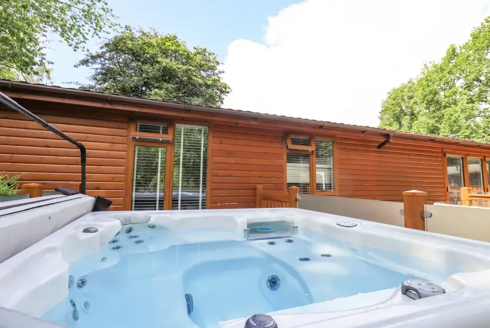 Private Hot Tub at Lakes Lodge
